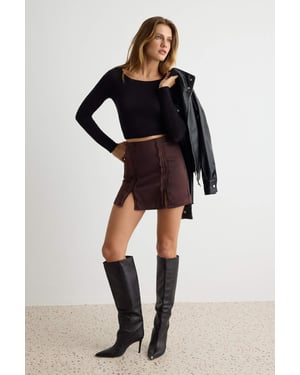 TRENDYOLMİLLA Damen Braun Einfarbig Normale Taille Shorts Bermudashorts