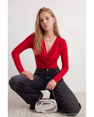TRENDYOLMİLLA Damen Rot Einfarbig Lang, Tailliert Bodys