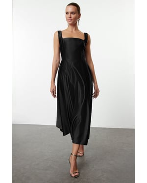 TRENDYOLMİLLA Damen Schwarz Einfarbig Midi Ärmellos Elegant/Abend Skater Kleider
