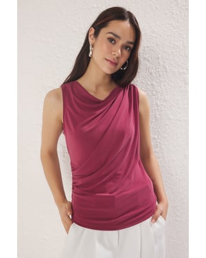 TRENDYOLMİLLA Damen Bordeaux Einfarbig Ärmellos Regular Fit Blusen