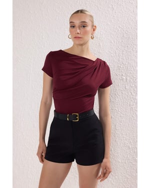 TRENDYOLMİLLA Damen Bordeaux Einfarbig Kurz Tailliert Blusen