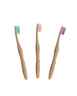 Dr. Botanicals Pastellfarbenes Bambus-Zahnbürsten-Set