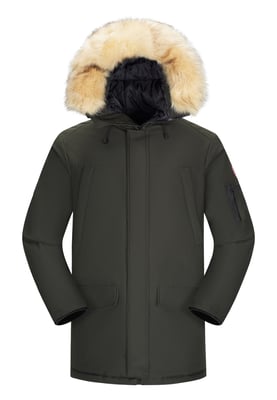 Subprime-Parka für Männer. Der Parka besteht aus hochwertigem Polyester und hat ein warmes Innenfutter. Er ist ideal für die kalten Wintermonate. Der Pelzkragen besteht aus Kunstpelz und ist abnehmbar.