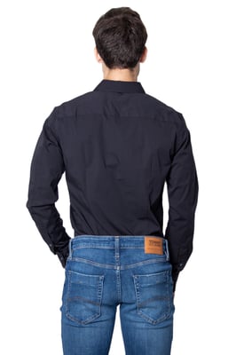 Tommy Jeans TJM Original Herrenhemd Schwarz Baumwolle. Authentische Tommy Jeans Kleidung - Tommy Jeans Streetwear/Sportswear Design - Tommy Jeans für Männer - Tommy Jeans Hemd in der Farbe Schwarz passt perfekt zu Ihrem restlichen Garderobe - Material Baumwolle bequem - classic - TJM Original -.