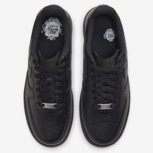 Nike Air Force 1 '07 Frauenturnschuhe in Schwarz