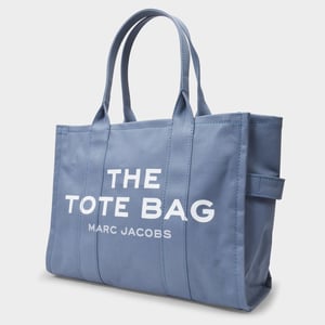 The Large Tote Bag in blauem Canvas