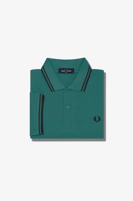 Fred Perry Schwarzes, mintgrünes Poloshirt mit Doppelstreifenkragen