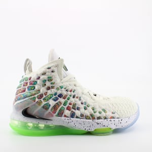 Nike Lebron XVII White Textile Schnürung Juniors Trainer BQ5594 100