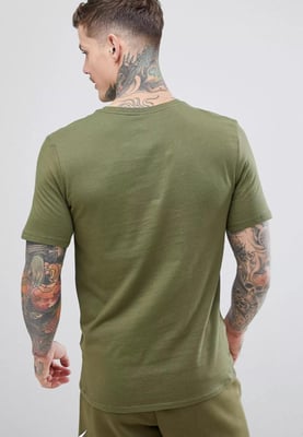 Nike Sportswear Club Herren-T-Shirt in Olive