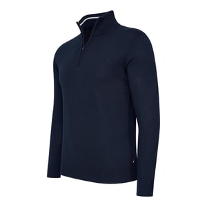 Cappuccino Italia Bergamo Zip Pullover für Herren. Der Pullover besteht aus 50% Baumwolle und 50% Polyester und hat eine normale Passform. Der Pullover hat einen Stehkragen, der je nach Geschmack mit einem Reißverschluss geöffnet oder geschlossen werden kann. Marke: Cappuccino ItaliaModellname: Bergamo Zip Pullover (mit Hemdkragen)Kategorie: Pullover für HerrenMaterialien: Baumwolle, AcrylFarbe: marineblau, weiß