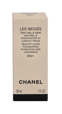Chanel Les Beiges Healthy Glow Foundation.