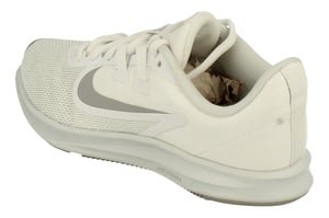 Nike Downshifter 9 Frauen Weiß Turnschuhe