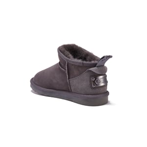 Cosy Ultra Short Grau