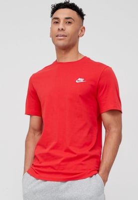 Nike Sportswear T Shirt Club in Rot