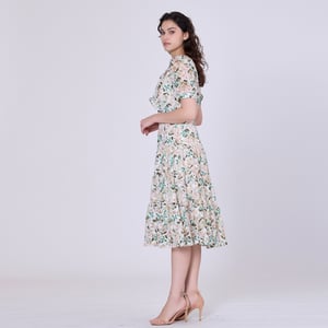 Teekleid mit Blumenprint