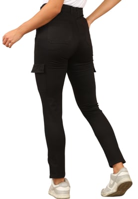MYT Womens Cargo Chino Knöchel Grazer Hose in Schwarz