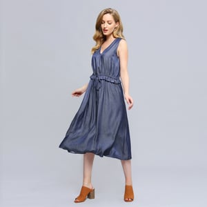 Midikleid mit V-Ausschnitt und verstellbarer Taille