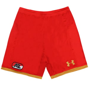 Under Armour Az Alkmaar rot ausgestattete Herrenabwärts -Fußball -Shorts 1294987 601