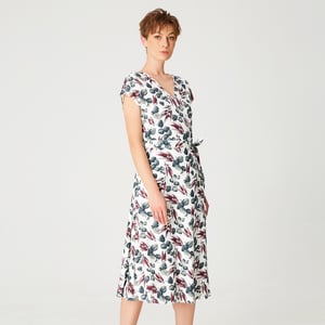 Wickelkleid mit Blätterdruck