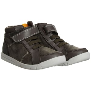 Clarks Emery schlug Kinder braune Schuhe