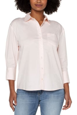 Übergroßes klassisches Button-Down-Hemd in heller Pfingstrose