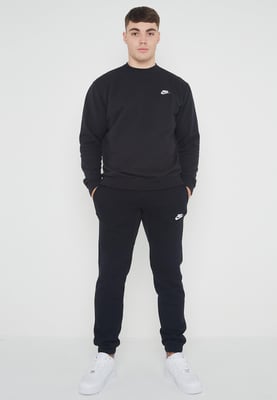 Nike Herren Club Fleece Full Trainingsanzug Set Schwarz