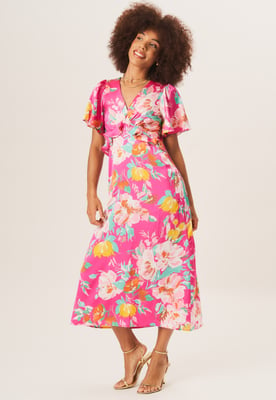 Midikleid mit Engelsärmeln und Blumendruck