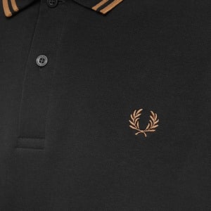 Fred Perry Shaded Stone Twin Tipped Collar Schwarzes Langarm-Poloshirt