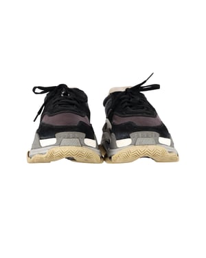 Balenciaga Triple S Sneakers aus schwarzem und burgunderfarbenem Wildleder