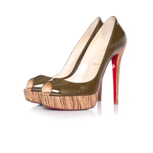 Banane Khaki Plateausandaletten