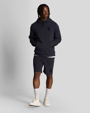 Lyle & Scott Herren Club Emblem Hoodie in Dunkelblau