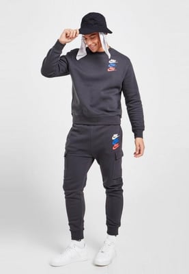 Nike Herren Standard Issue Crew-Trainingsanzug in dunklem Rauchgrau
