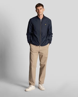 Herren-Bomberjacke von Lyle & Scott in Marineblau
