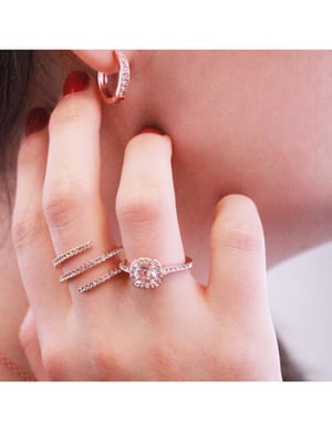 Spiralförmiger Ring - Roségold und Kristall
