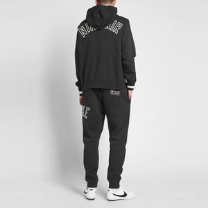 Nike Air Herren Zip durch Trainingsanzug Set voll in schwarz