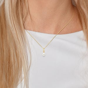 DIADEMA - Anhänger - Gelbgold und echte Süßwasserperlen