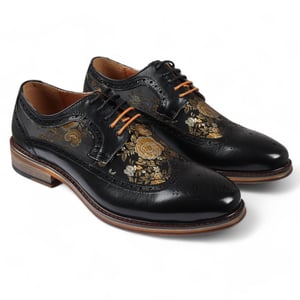 Justin Reess Herren-Brogue-Schuhe aus schwarzem Leder mit Blumenmuster - Ross