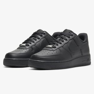 Nike Air Force 1 '07 Frauenturnschuhe in Schwarz