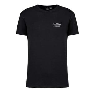 Herren-T-Shirt von der Marke Ballin Est. 2013. Die Shirts von Ballin Est. 2013 sind aus 100% Bio-Baumwolle gefertigt und haben eine normale Passform. Die weiche Baumwolle sorgt für hohen Tragekomfort.  Marke: Ballin Est. 2013Modellname: Backprint Fear ShirtKategorie: Herren-T-ShirtMaterialien: Bio-BaumwolleFarbe: schwarz
