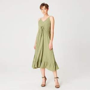 Trapezförmiges Midikleid mit Kordelzug und dünnen Trägern