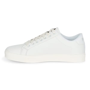 PME Legend Turnschuhe für ihn. Die Turnschuhe sind aus hochwertigem Kunstleder und Textil gefertigt. Der Turnschuh hat eine herausnehmbare EVA-Einlegesohle, die für eine angenehme Dämpfung sorgt. Marke: PME LegendModellname: CariorKategorie: Herren-SneakerMaterialien: Kunstleder/TextilFarbe: weiß