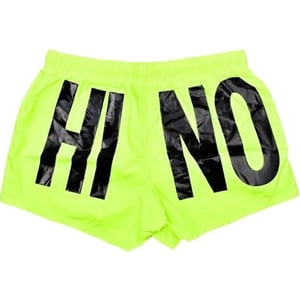 Kurze Badeshorts mit leuchtend gelbem Logo der Marke Moschino