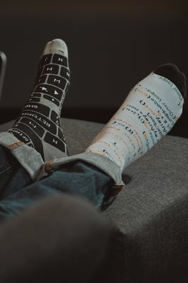 SPOX SOX - Herren & Damen Mismatched Novelty Odd Socks - IT Developer