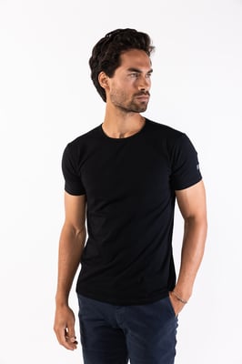 James O-Neck von Presly & Sun in der farbe Schwarz.