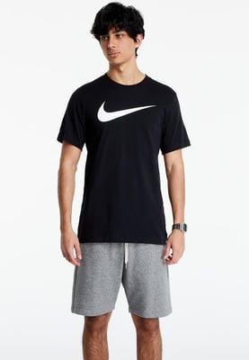 Nike Swoosh Logo-T-Shirt in Schwarz