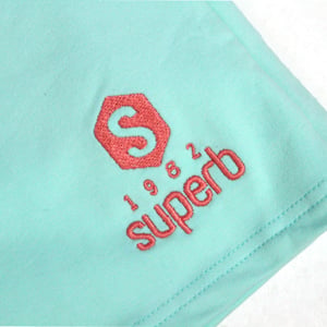 Kurze Shorts BeHappy S2103 Frau