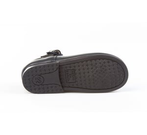 Schuh vom Typ Merceditas aus Leder