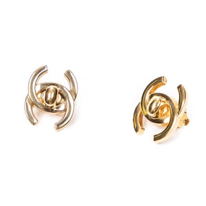 CC Turn Lock Clip On Earrings Ohrringe