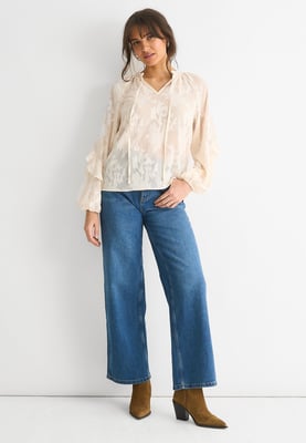 Langärmelige Bluse aus cremefarbenem Jacquard mit Blumenmuster