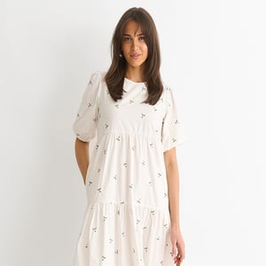Broderie-Baumwoll-Smok-Midikleid